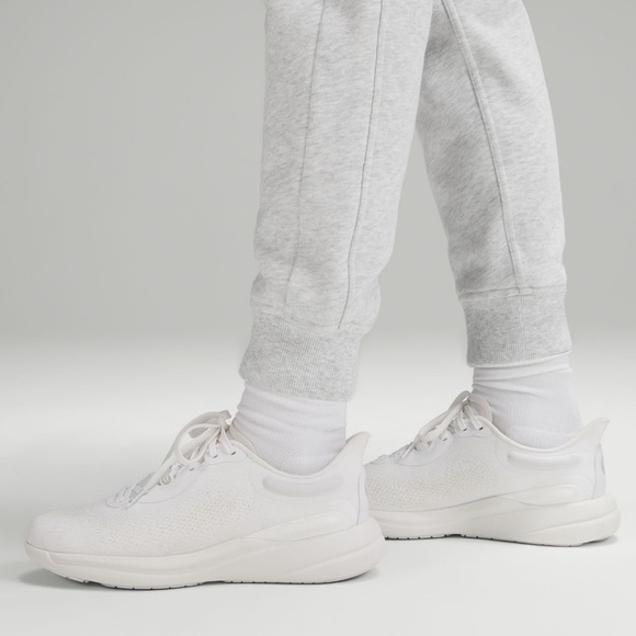 NWT Lululemon Scuba High Rise Joggers size 14 - Picture 2 of 6